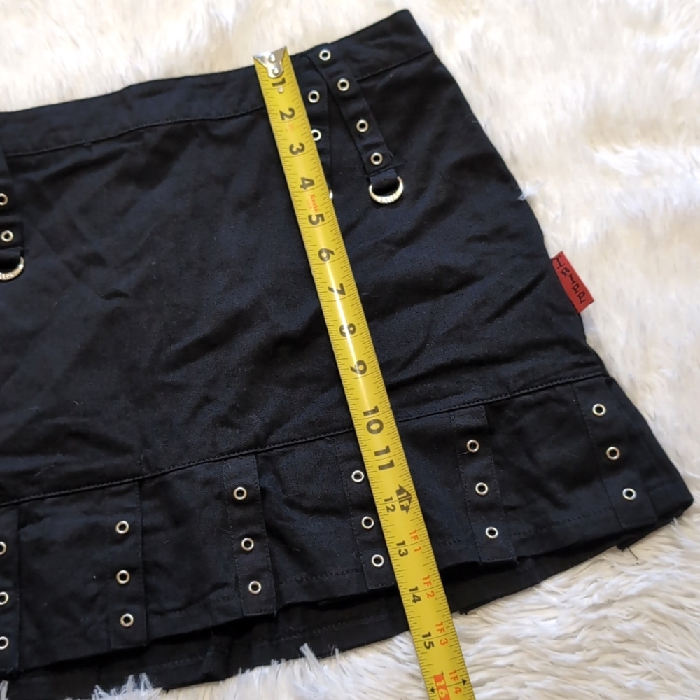 Y2K Tripp NYC Black Pleated Hem Skirt with Silver Grommets & D Rings Small - Picture 12 of 12